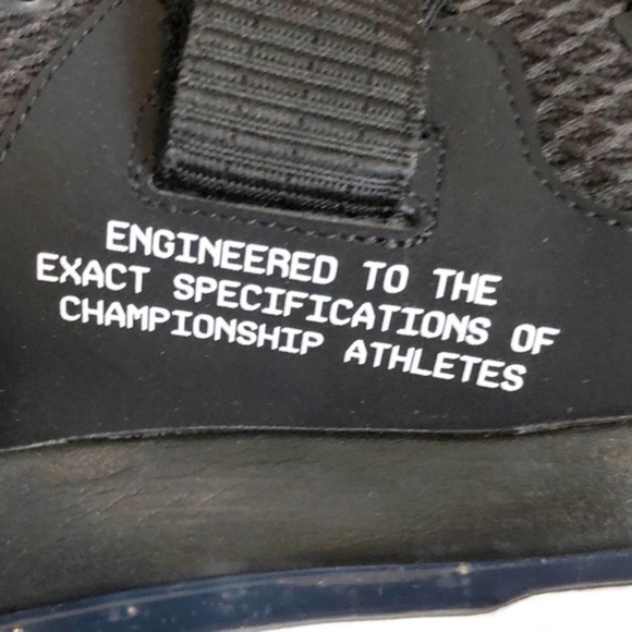 NIKE av6245-002 Air Force max 2 black speckled Size 18 shoes - Picture 7 of 9